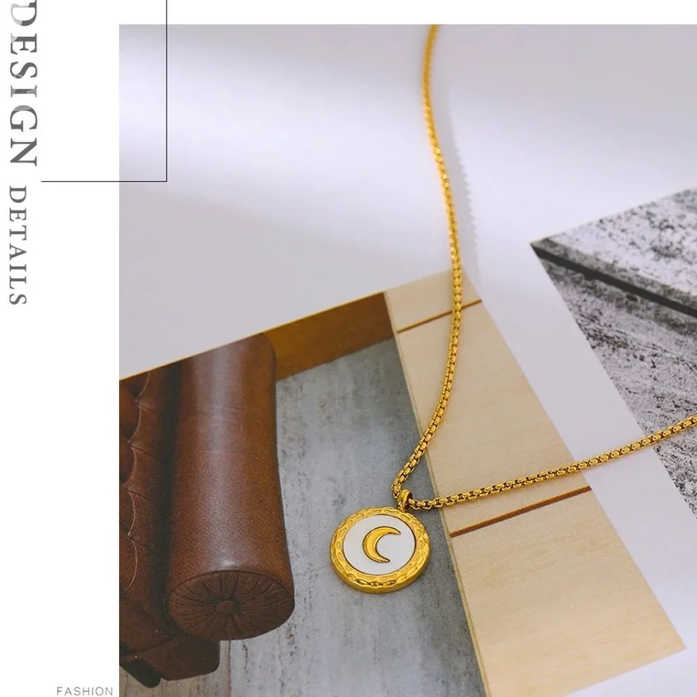New 18K Gold Plated White Shell Moon Round Pendant Necklace